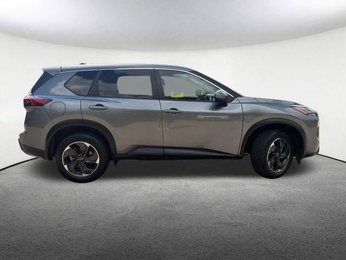 Used 2024 Nissan Rogue SV FWD image 15
