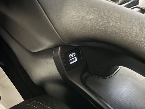 Used 2023 Honda HR-V LX image 14