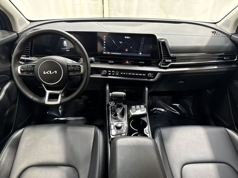 Certified 2025 Kia Sportage EX AWD/4WD image 15