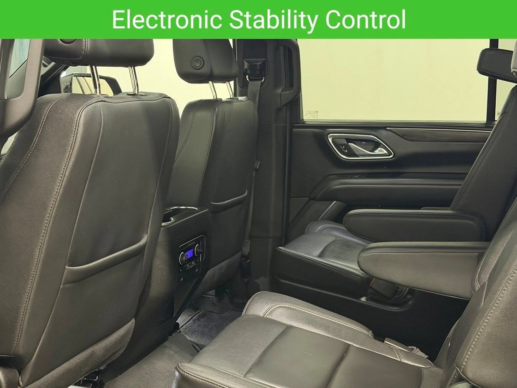 Certified 2024 Chevrolet Suburban Z71 w/ Luxury Package AWD/4WD image 31