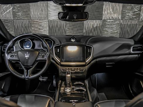 Used 2019 Maserati Ghibli S GranLusso AWD/4WD image 12