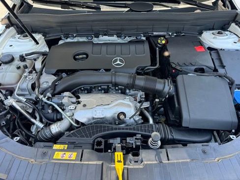 Certified 2023 Mercedes-Benz GLB 250 4MATIC image 10
