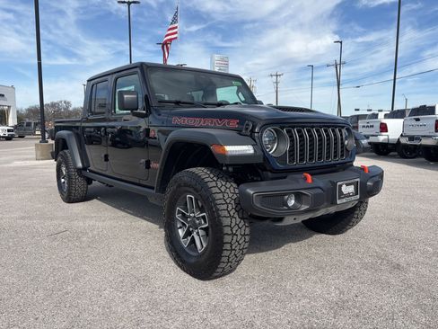 New 2026 Jeep Gladiator Mojave image 8