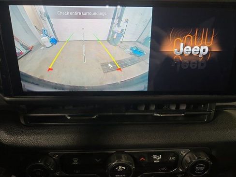 Used 2024 Jeep Wrangler Sport S image 26