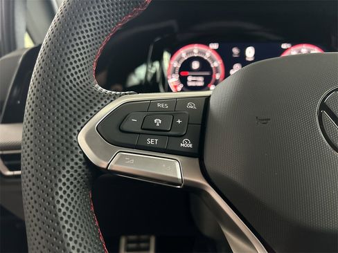 New 2026 Volkswagen GTI SE image 19