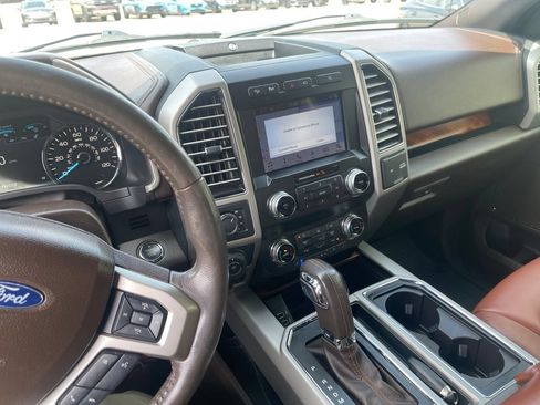 Used 2019 Ford F150 King Ranch w/ Equipment Group 601A Luxury AWD/4WD image 11