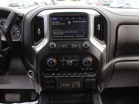 Used 2020 Chevrolet Silverado 2500 LTZ w/ LTZ Plus Package AWD/4WD image 14