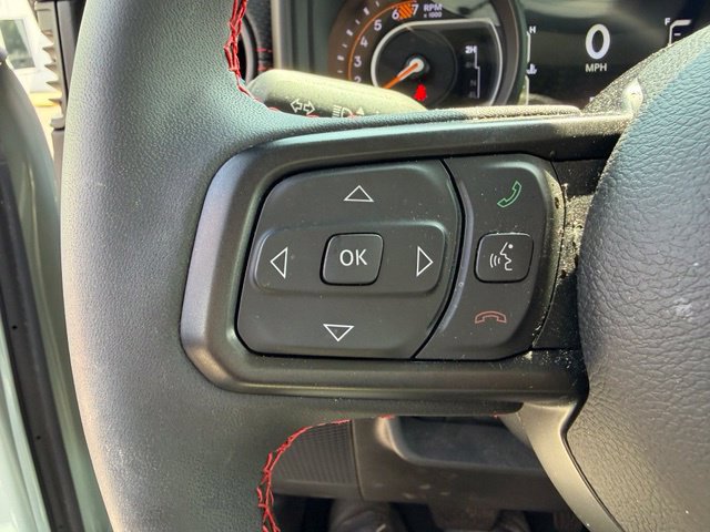 Used 2024 Jeep Wrangler Unlimited Rubicon w/ Technology Group AWD/4WD image 18