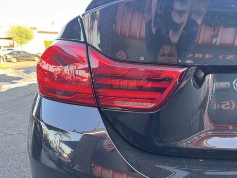 Used 2018 BMW M4 Coupe w/ Competition Package RWD image 16