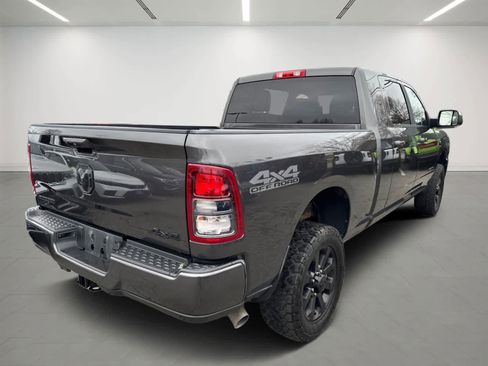 Used 2022 RAM 2500 Big Horn w/ Night Edition AWD/4WD image 6