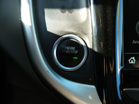 Used 2018 Chevrolet Sonic Premier w/ Driver Confidence Package image 37