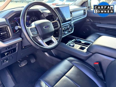 Used 2024 Ford Expedition Max XLT image 11