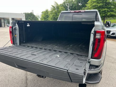 Used 2024 GMC Sierra 2500 Denali Ultimate AWD/4WD image 42