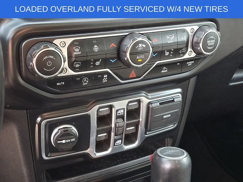 Used 2022 Jeep Gladiator Overland w/ Popular Equipment Package AWD/4WD image 15