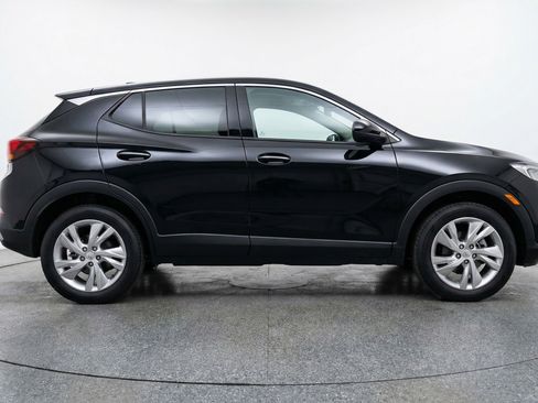 Used 2025 Buick Encore GX Preferred AWD/4WD image 11