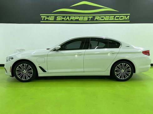 Used 2019 BMW 530e xDrive w/ Convenience Package AWD/4WD image 6