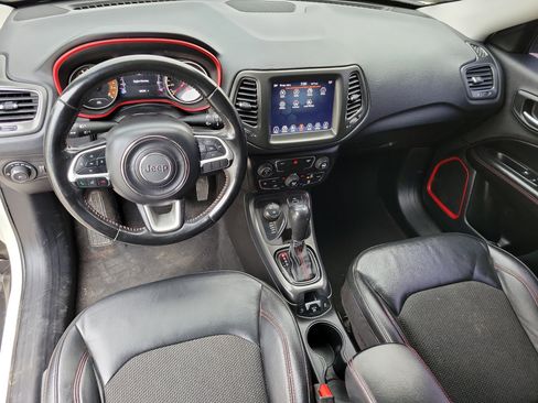 Used 2020 Jeep Compass Trailhawk image 13