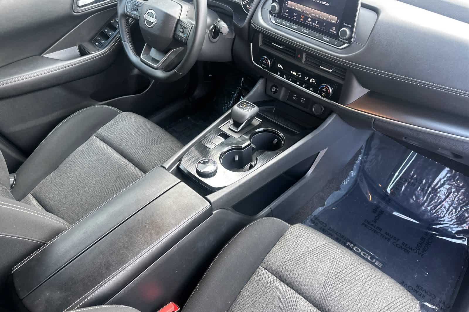 Used 2025 Nissan Rogue SV AWD/4WD image 17