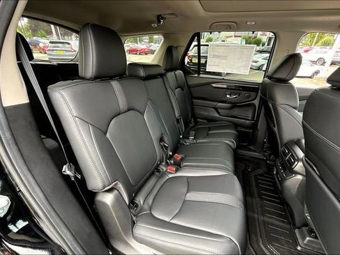 New 2025 Honda Pilot Touring image 26