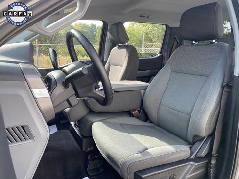 Used 2024 Ford F150 XLT image 21