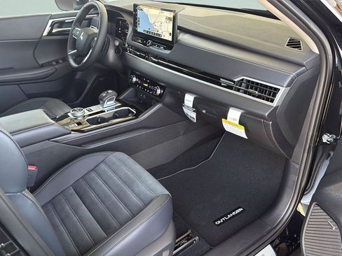 New 2026 Mitsubishi Outlander SE AWD/4WD image 22