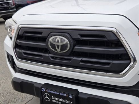 Used 2018 Toyota Tacoma SR5 image 31