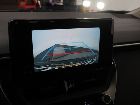 Used 2025 Toyota Corolla LE image 19