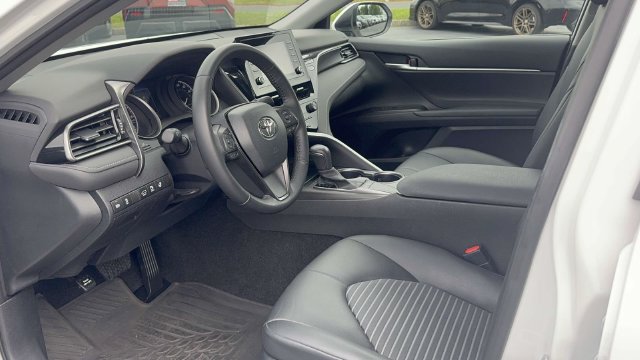 Used 2024 Toyota Camry SE w/ Cold Weather Package FWD image 25