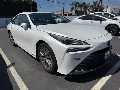 Used 2021 Toyota Mirai XLE w/ Advanced Technology Package image 1