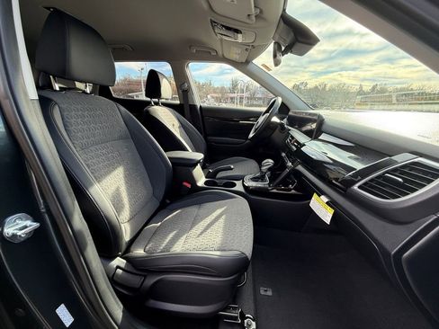 Certified 2024 Kia Seltos S image 26