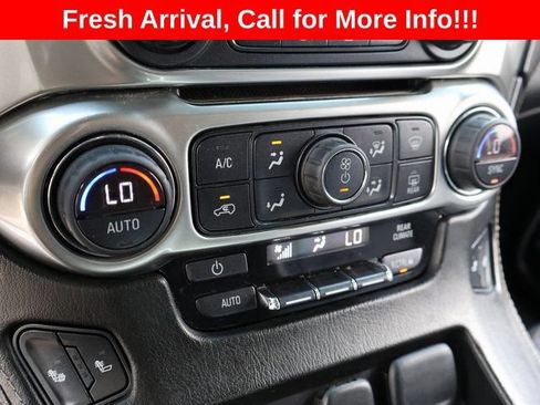 Used 2015 Chevrolet Suburban LT w/ Luxury Package AWD/4WD image 31