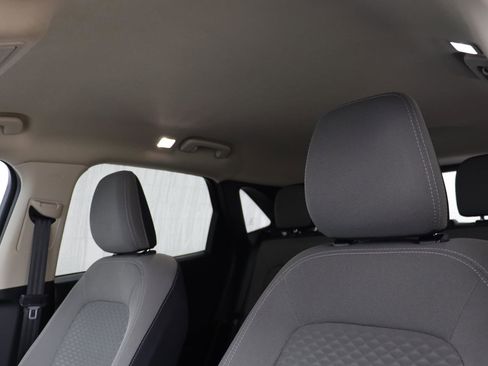 Used 2020 Ford Escape SE image 11