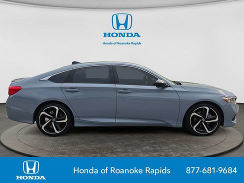 Used 2022 Honda Accord Sport image 6