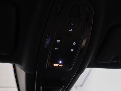 Certified 2024 Porsche Cayenne Coupe AWD/4WD image 44