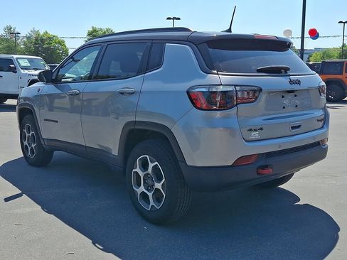 Certified 2022 Jeep Compass Trailhawk AWD/4WD image 4