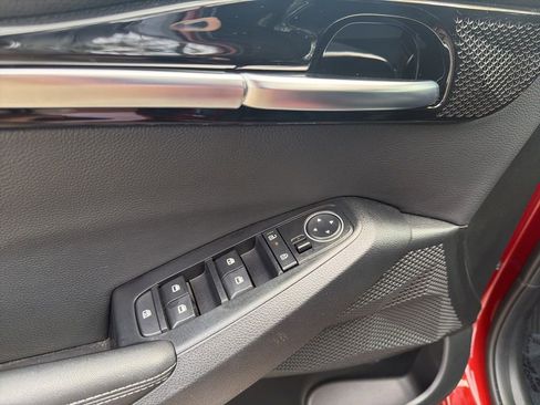 Certified 2025 Kia Seltos S image 14