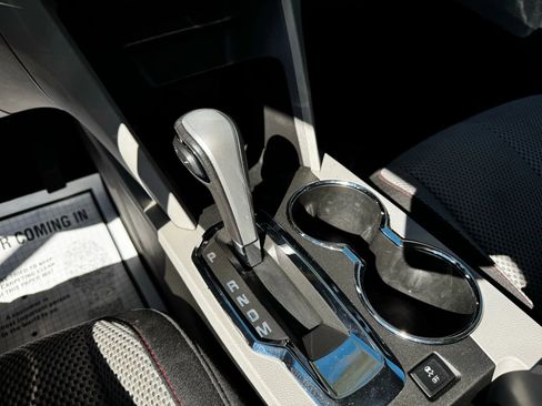 Used 2015 Chevrolet Equinox LT w/ Driver Convenience Package image 19