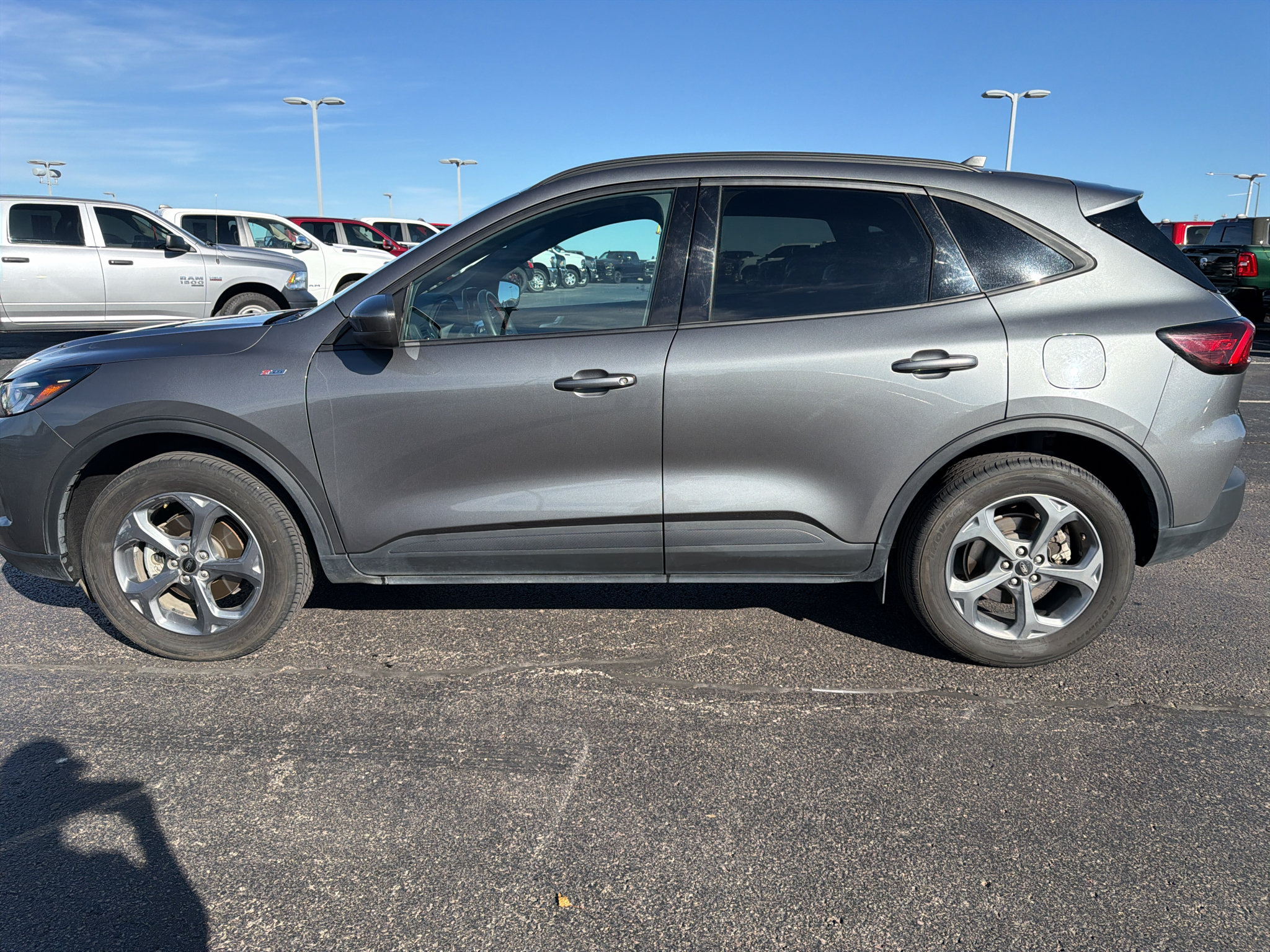 Used 2025 Ford Escape ST-Line Select AWD/4WD image 8
