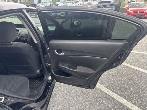 Used 2015 Honda Civic LX image 27