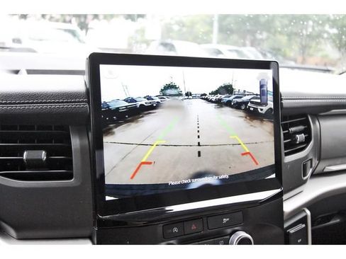 Used 2023 Ford Expedition XLT RWD image 24