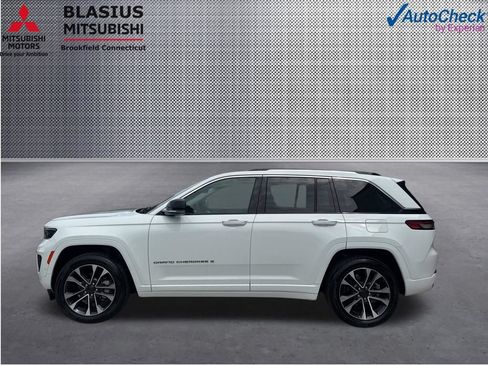 Used 2023 Jeep Grand Cherokee Overland AWD/4WD image 19