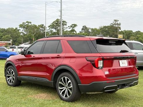 Used 2025 Ford Explorer ST-Line w/ Premium Package RWD image 13