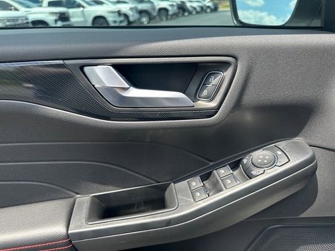 Used 2024 Ford Escape ST-Line w/ Tech Pack #1 image 6