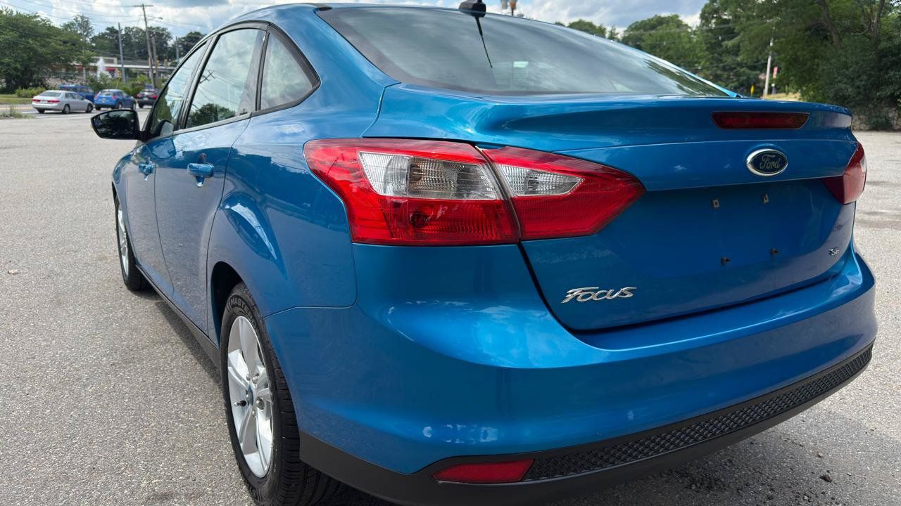 Used 2013 Ford Focus SE w/ SE Winter Pkg FWD image 12