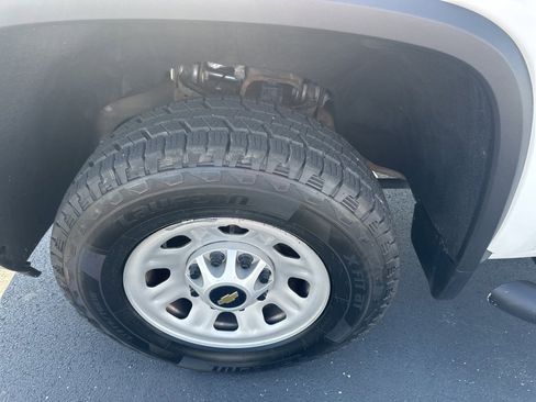 Used 2024 Chevrolet Silverado 3500 W/T image 22