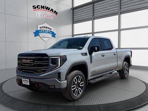 Used 2025 GMC Sierra 1500 AT4 w/ AT4 Preferred Package AWD/4WD image 8