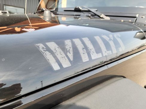 Used 2017 Jeep Wrangler Sport image 13