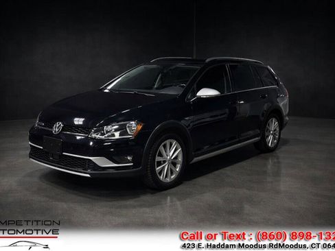 Used 2017 Volkswagen Golf Alltrack SE image 2
