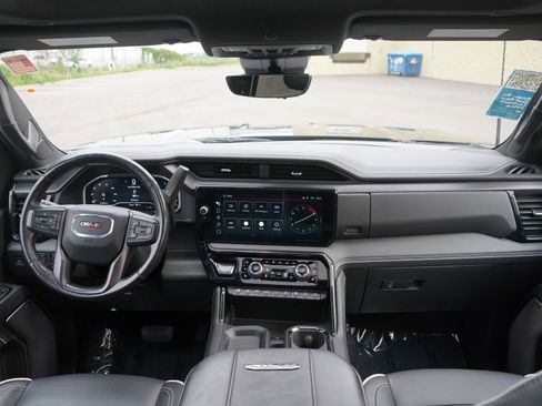 Used 2024 GMC Sierra 2500 AT4X w/ AT4X AEV Edition AWD/4WD image 13