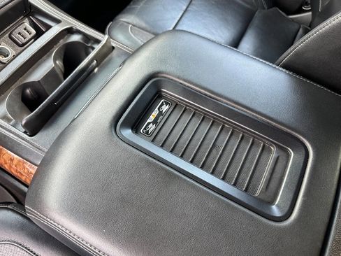 Used 2017 Chevrolet Tahoe Premier image 13